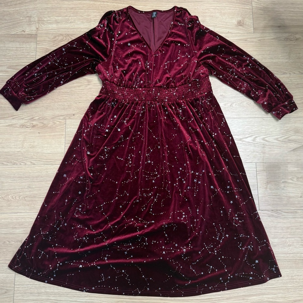 Elegant Burgundy Velvet Dress with Star Detailing